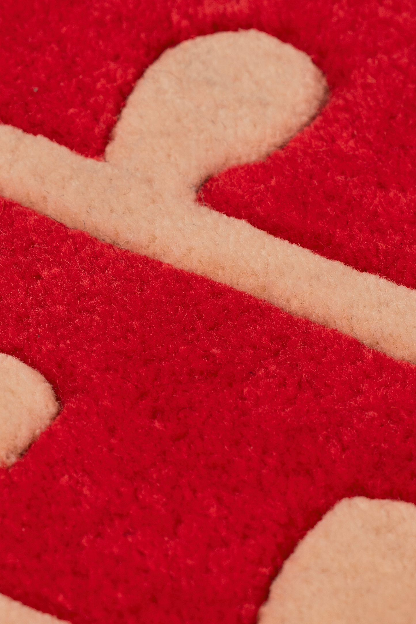 Cheeky Half-Moon Tufted Rug – Red & Cream Wavy Text Rug