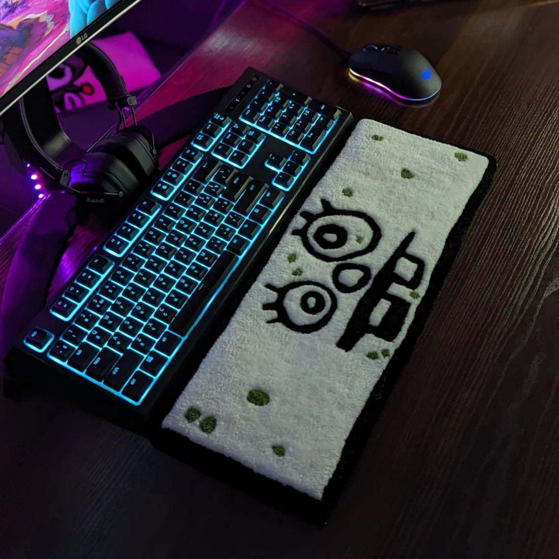 Spongebob Eyes Keyboard Rug