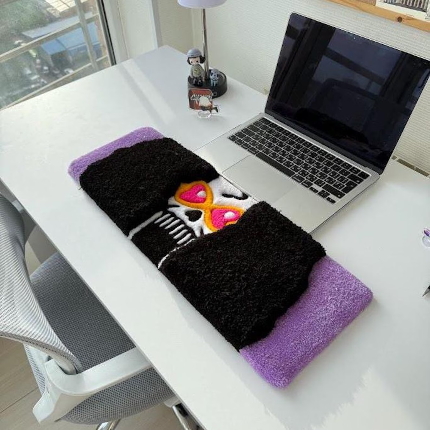 Dark Overlord Skull Tufted Desk Rug