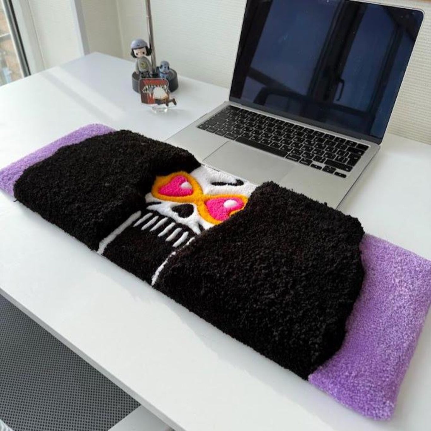 Dark Overlord Skull Tufted Desk Rug