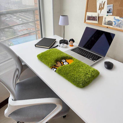 Sneaky Peek Tufted Desk Rug