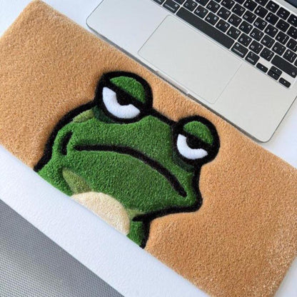 Peekaboo Frog Tufted Desk Rug